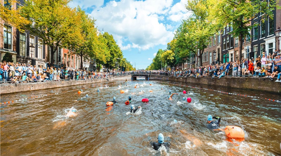 Amsterdam-a-destination-to-travel-in-september