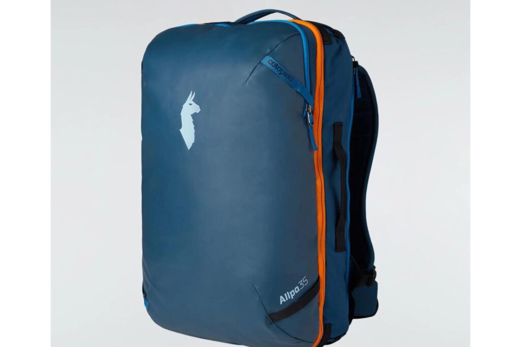Backpack for Airplane Travel - Holafly